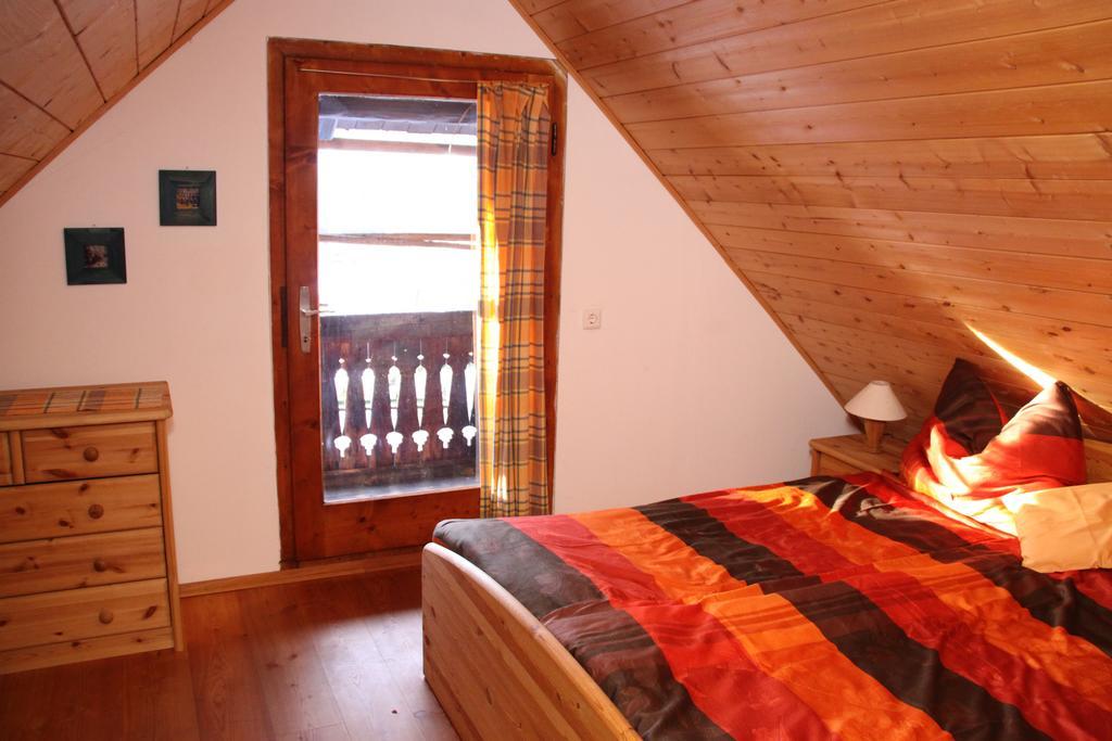 Bachkeusche Villa Ossiach Szoba fotó