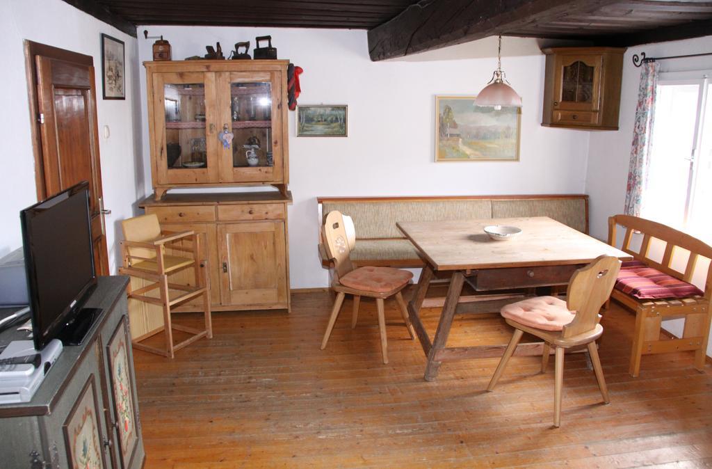 Bachkeusche Villa Ossiach Szoba fotó
